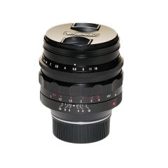 Brugt Voigtländer Nokton 50mm F/1.1