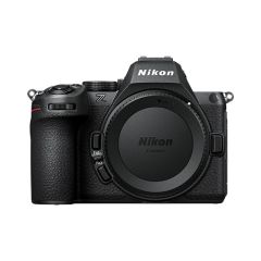 Nikon Z5 II Hus