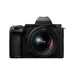 Panasonic Lumix S5 IIx + 20-60mm F/3.5-5.6